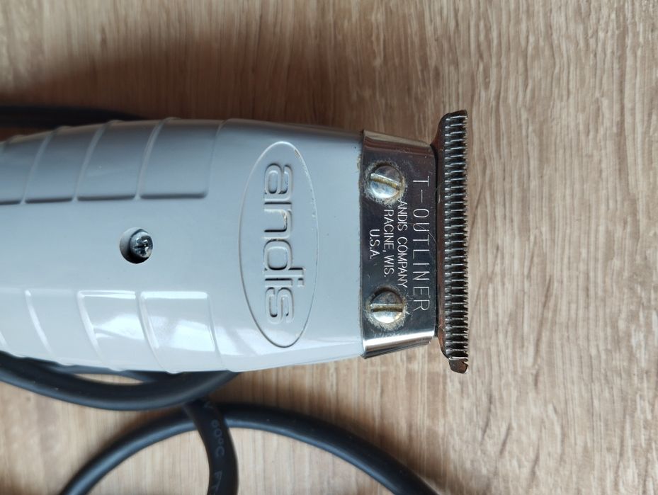 Продам американскую машинку для стрижки волос фирма ahdis T.-OUTLINE