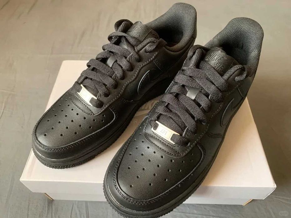 Nike Air Force 1 Low Czarny 37,5
