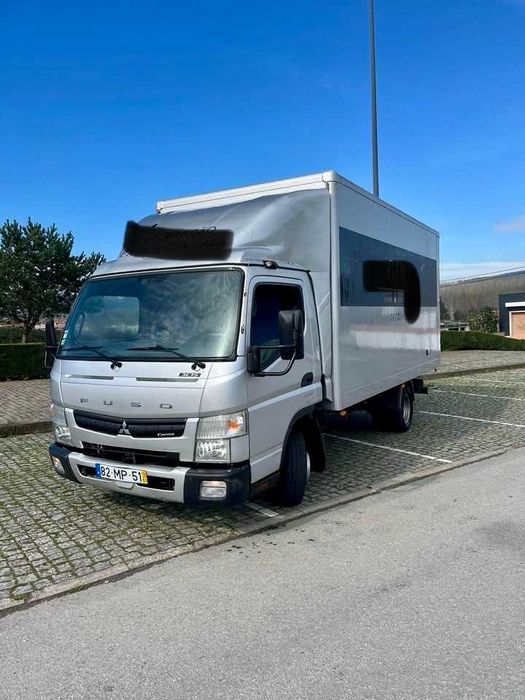 Viatura Ligeira de Mercadorias – Semi-Nova