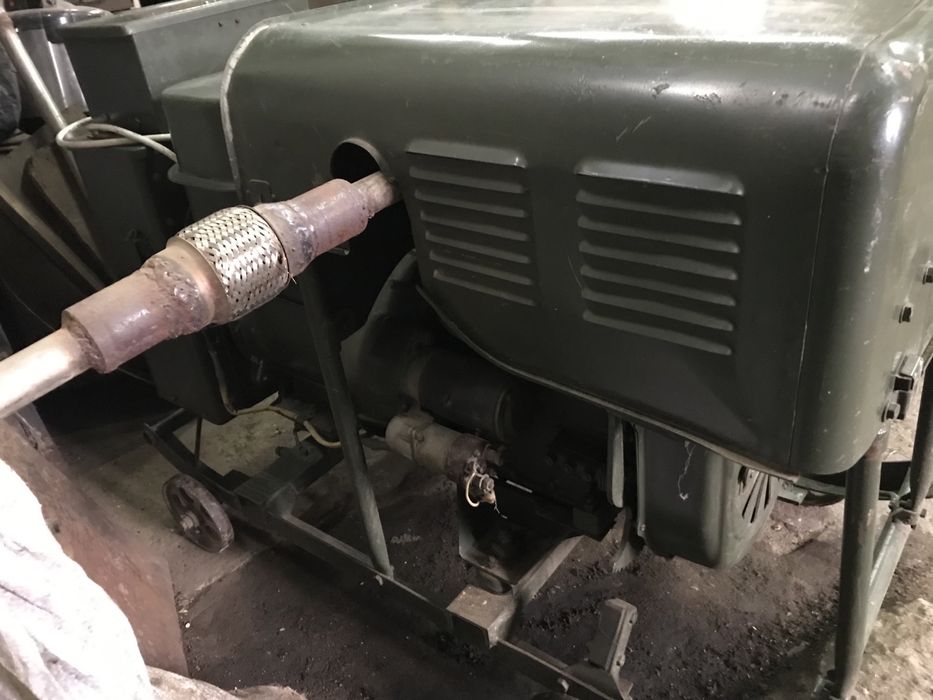 Продам военную электростанцию на 4 кВт 220v