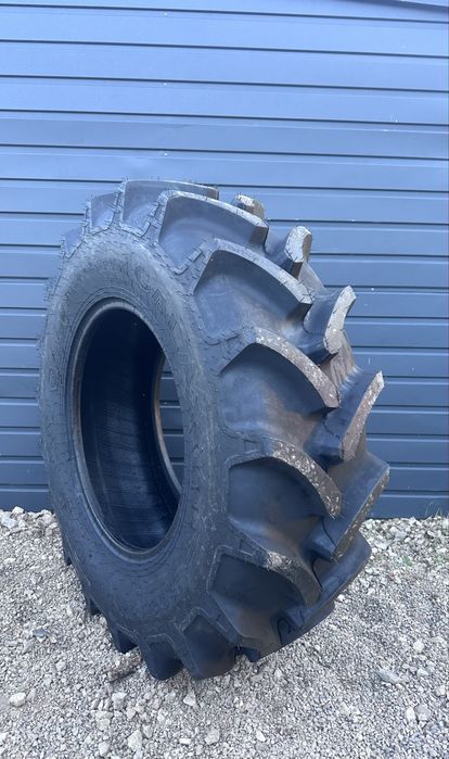 Opona 340/85R24 (13.6R24) GALAXY Earth Pro 853 125D - Radialna