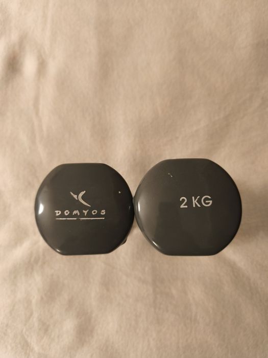 Halteres de ginásio da marca Domyos de 2kg cada
