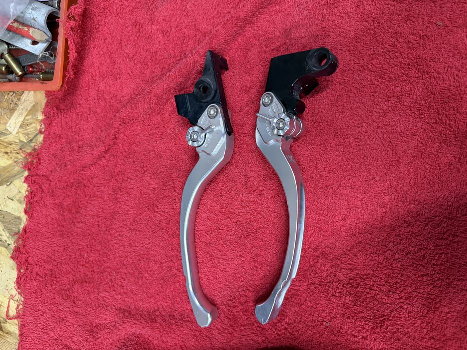 Курки  Yamaha mt 09 16 год