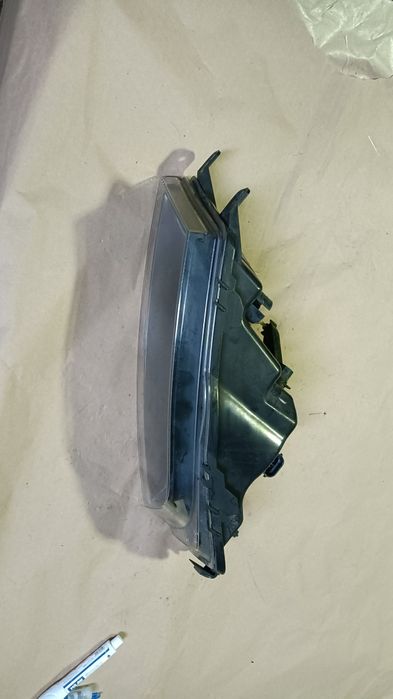 Farol neblina nevoeiro Skoda Octavia 3 de 2015