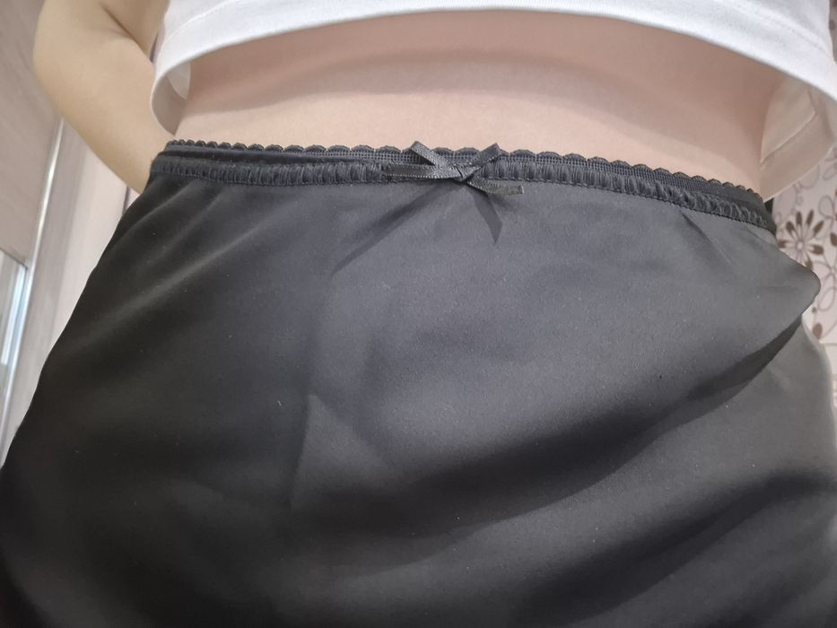 Атласна спідниця максі