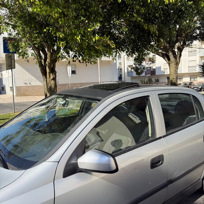 Astra 2000 1.4  gasolina com teto de abrir