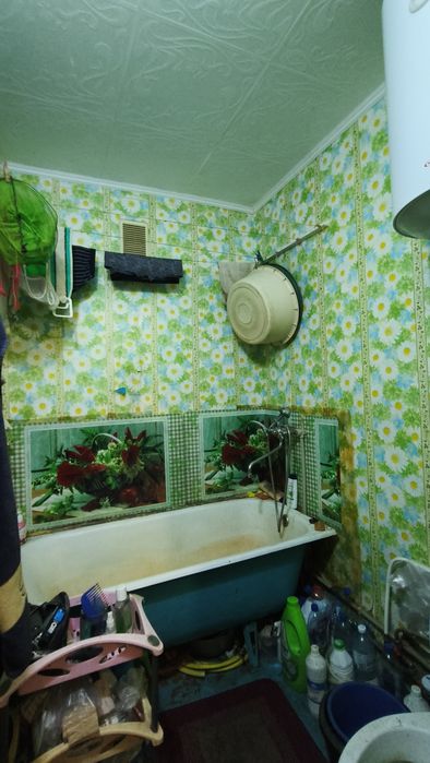 Продаж 2 кімн. квартири на "Інтернаті"(17 квартал)