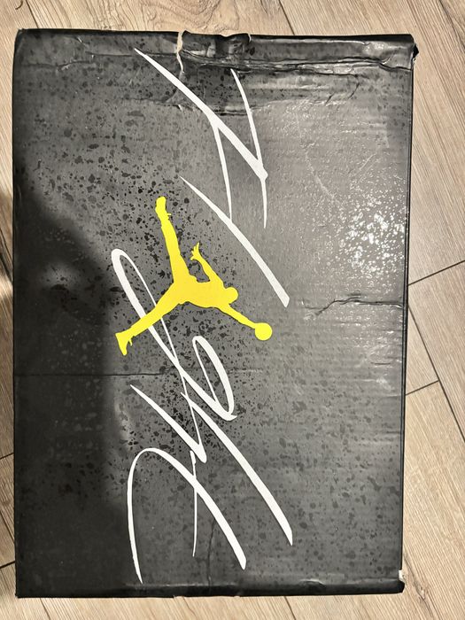 Jordan 4 Lightning czarno-żółte | rozmiar 38
