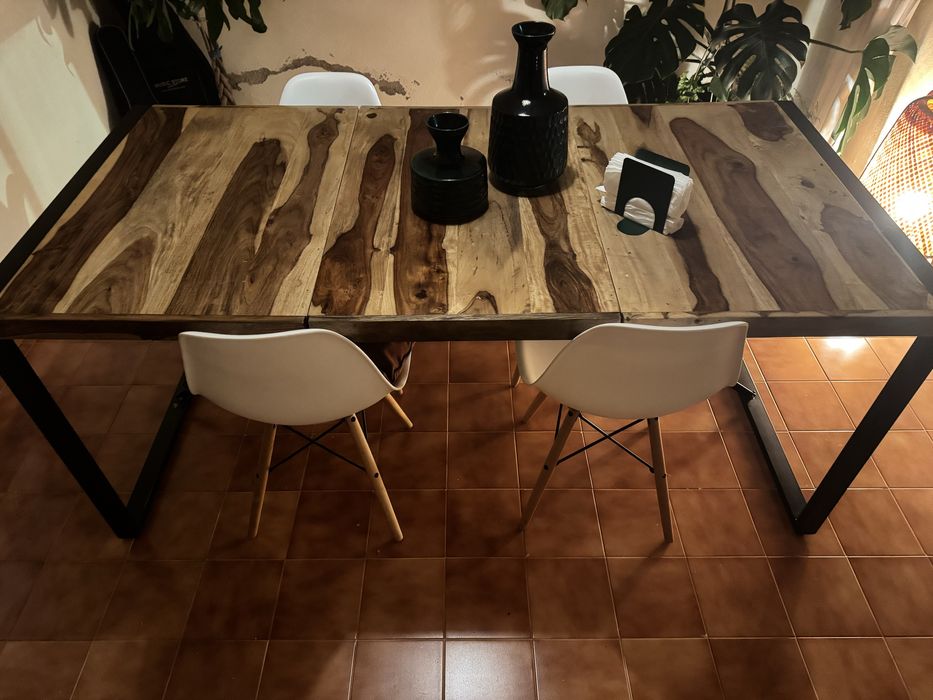 Mesa de jantar madeira acacia e ferro