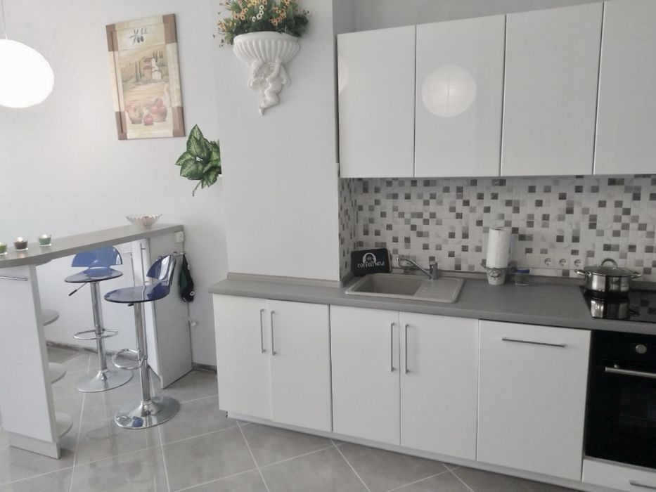 Продам студию 60 м2 Аркадия /Гагаринское плато / Генуезская