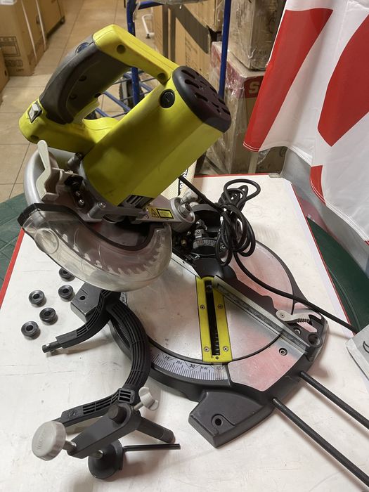 Пила торцовочная  RYOBI EMS1122LHG (новая)210 мм