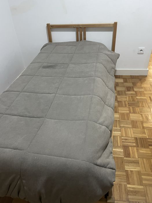 Cana de solteiro com colchão e estrado