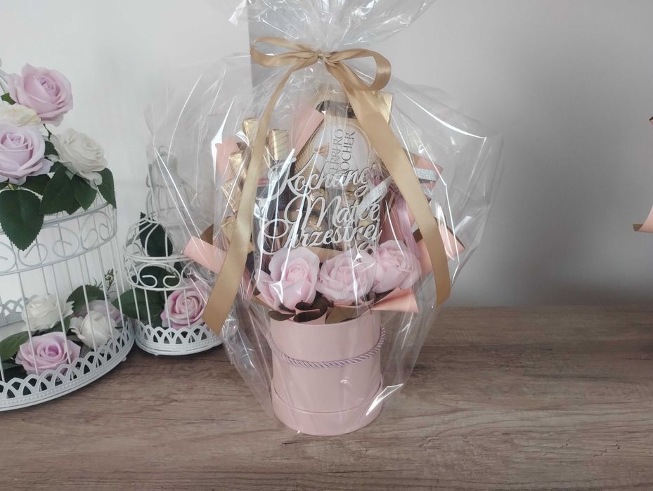 Prezent dla matki chrzestnej flowerbox