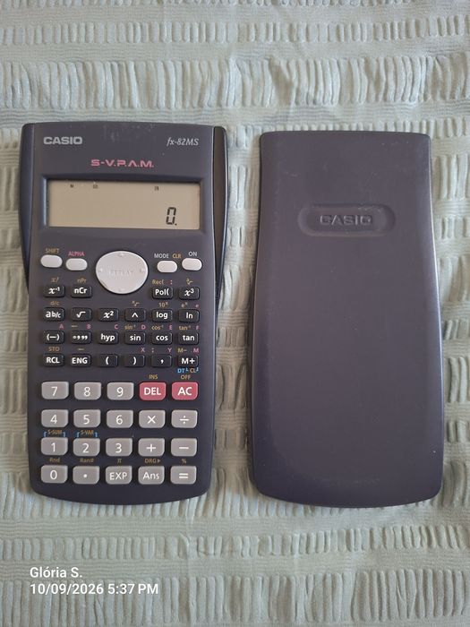 Calculadora Científica Casio FX-82MS (240 Funções) — Pronta a Usar