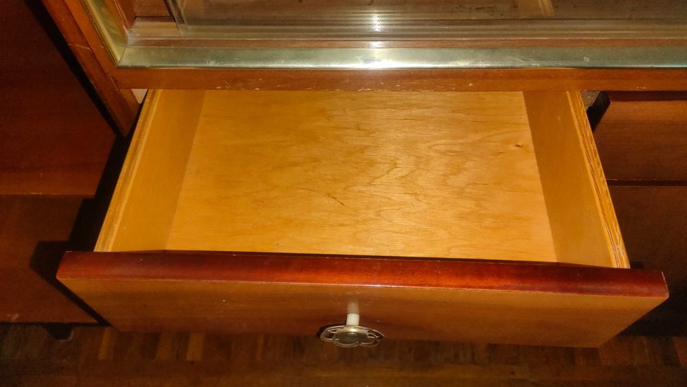 Сервант, Хельга производства ГДР