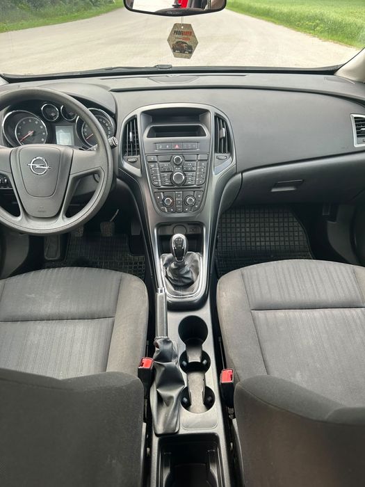 Opel Astra J 1.4
