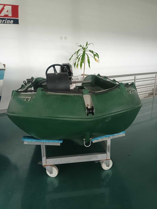 BARCO WHALY 310 Com o motor MERCURY 15HP 4T. EFI ELPT