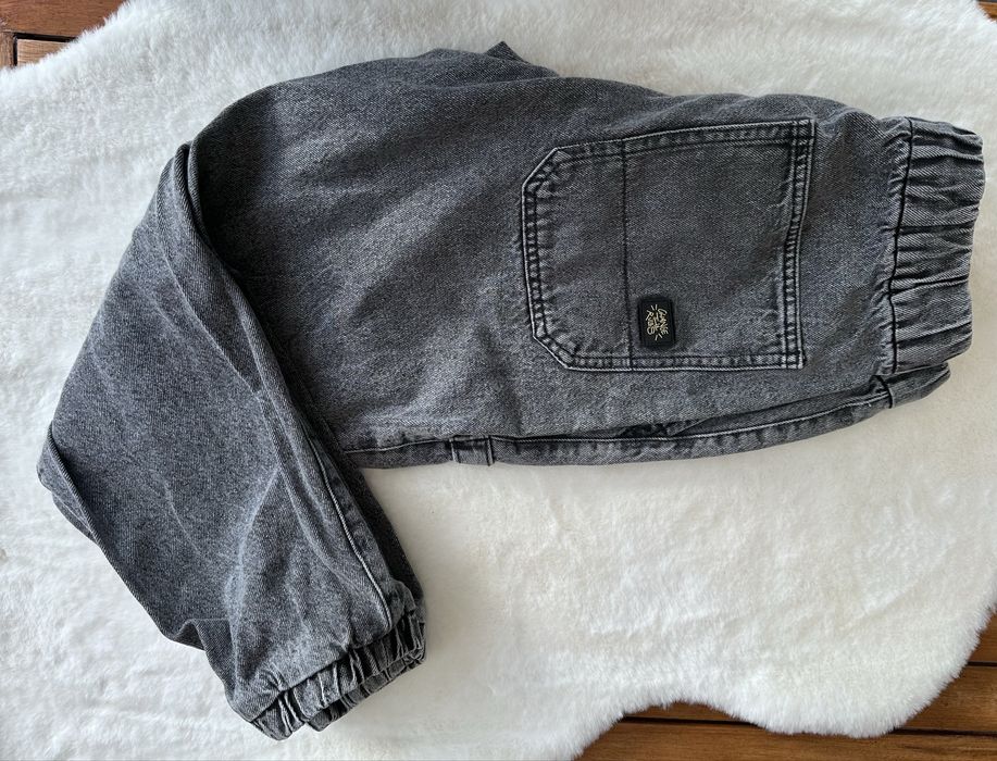 Jeansy reserved r152
