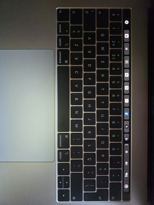 MacBook Pro 15.4"   2018