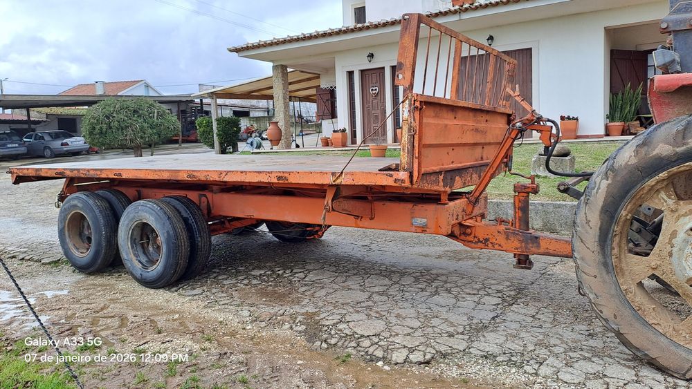 Reboque galucho 2 eixos, 10 toneladas, tribasculante