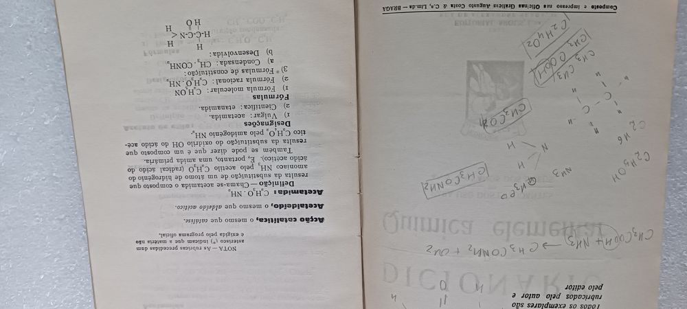 Raro e antigo livro Dicionário de Química Elementar