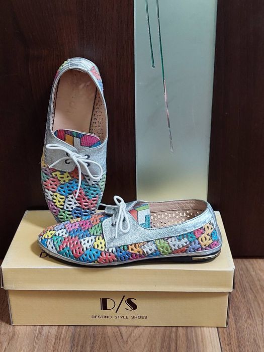 Летние туфли  в дирочку