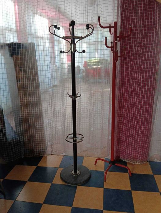 Вешалки напольные