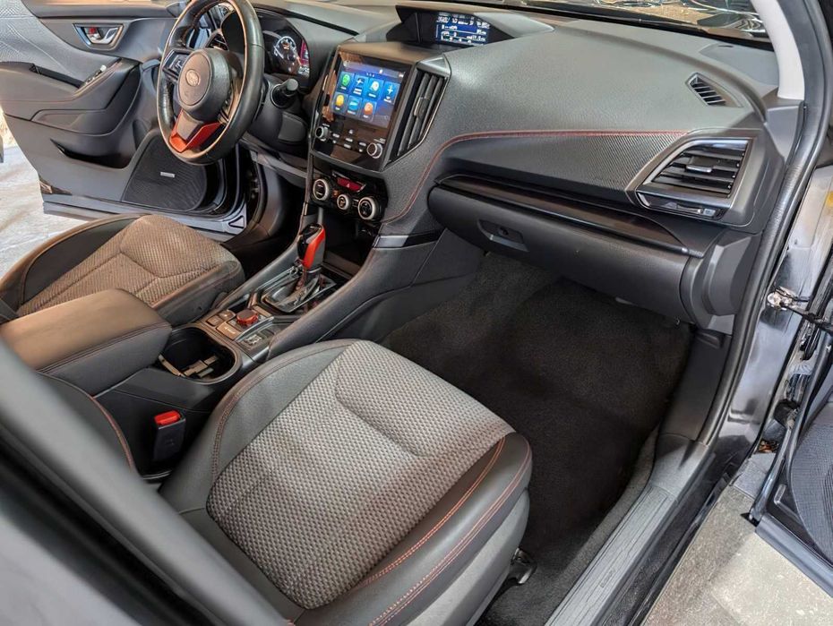 Subaru Forester      2023