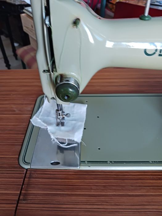 Máquina de costura
