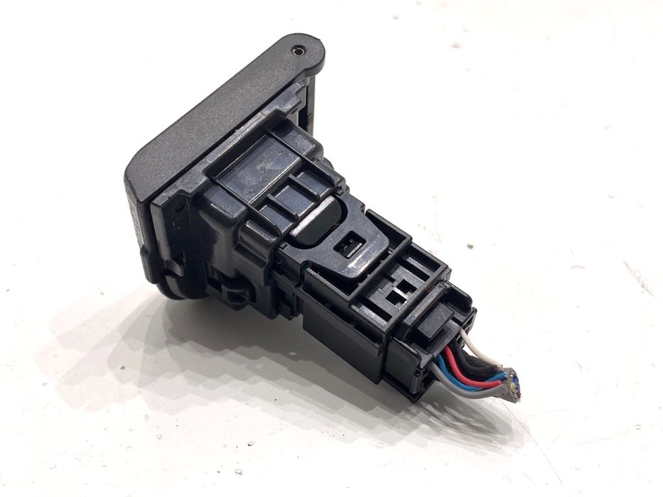 GNIAZDO USB TOYOTA CAMRY 55407-33040 ZŁĄCZE