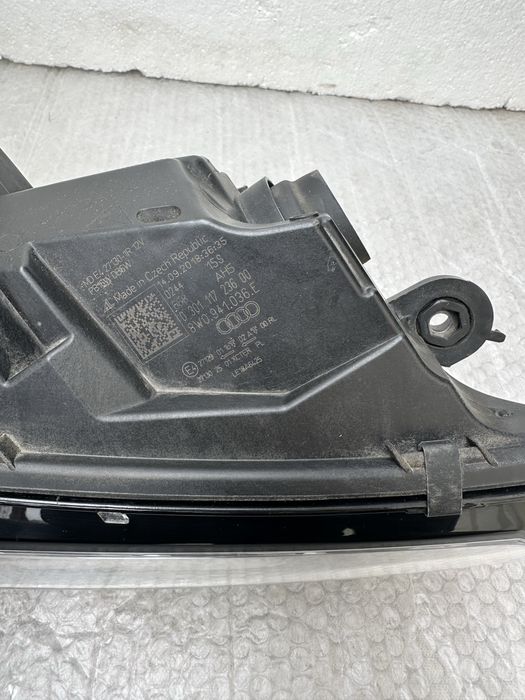 Audi a4 B9 фара права Matrix