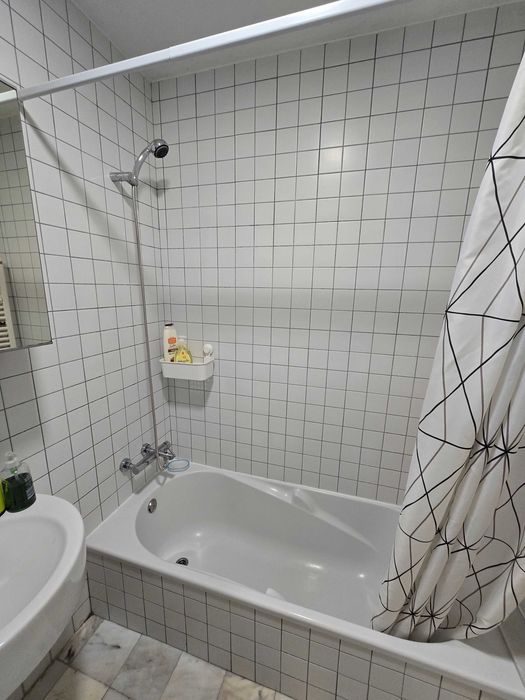 Quarto Mobilado para Arrendar na Buraca | 5 Min. das Portas de Benfica