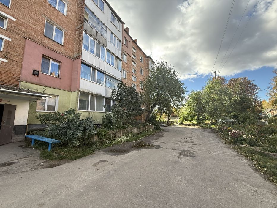 Квартира з ремонтом готова до заселення