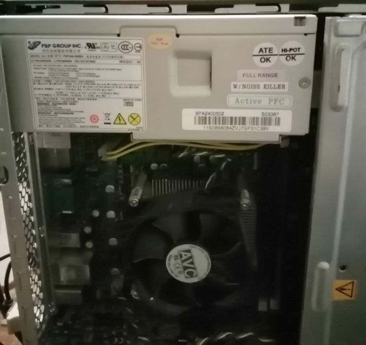 ТЕРМІНОВО потрібно продати. Комп'ютер Lenovo thinkcentre m72e, комплек