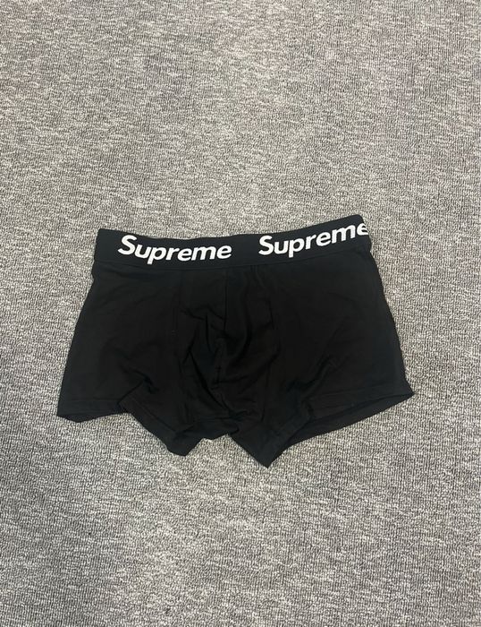 bokserki supreme rozmiar M , 2szt