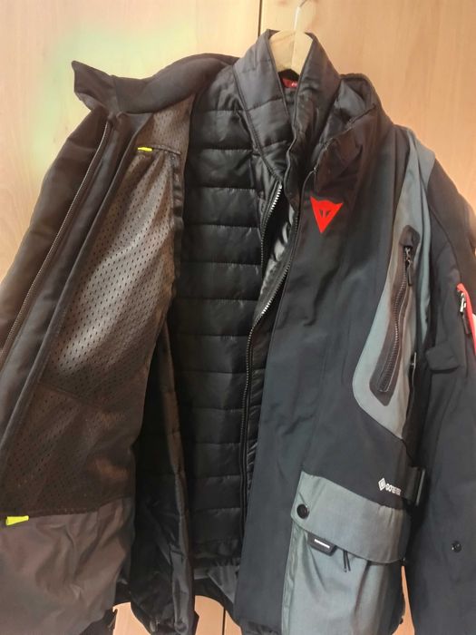 Casacos  : Dainese,  Spidi e  Armure