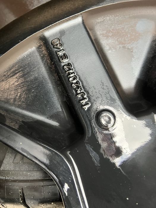 Orginal felgi Porsche Taycan 4S Turbo Aero 20
