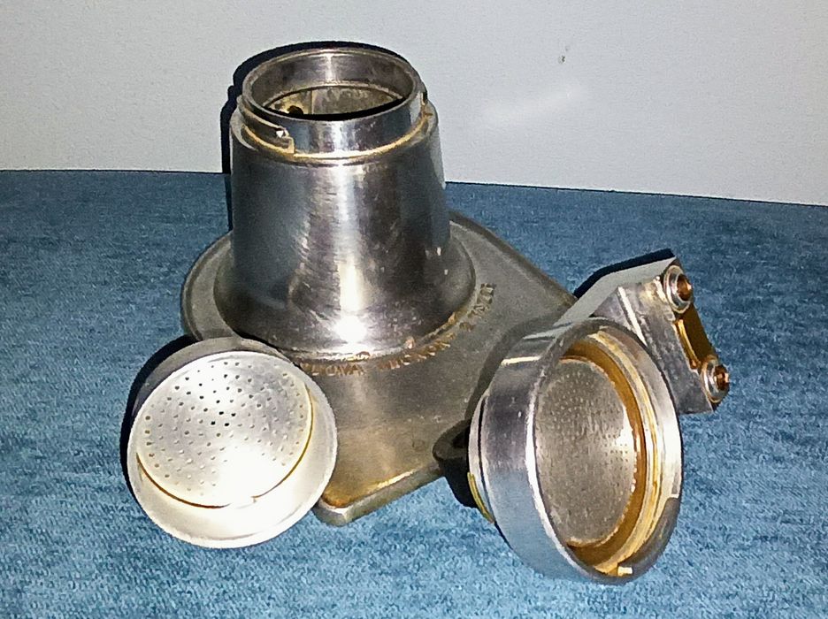 Cafeteira rara e antiga ferro fundido modelo Mignon Anos 60