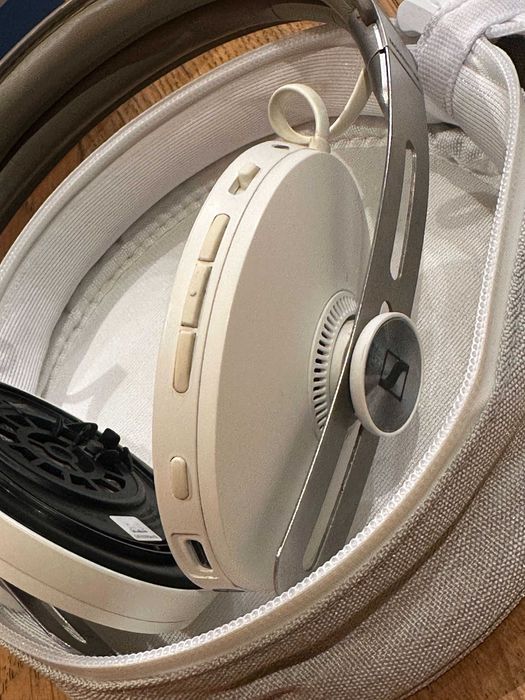 Sennheiser Momentum 3 Wireless – Sandy White – Stan bardzo dobry