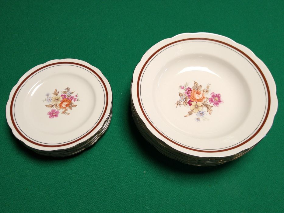 Ćmielów Zestaw talerzy