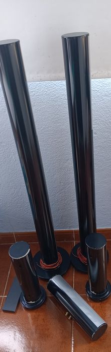 Colunas Home Cinema Watson 5.0 de pé + central (design tubular)