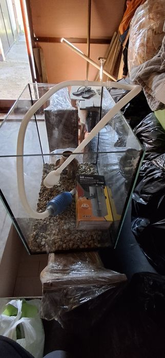 Акваріум з аксесуарами