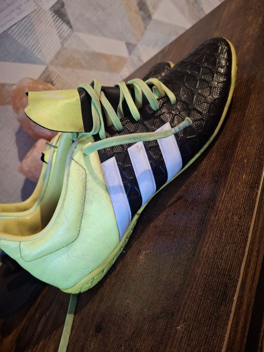 Halówki buty do piłki