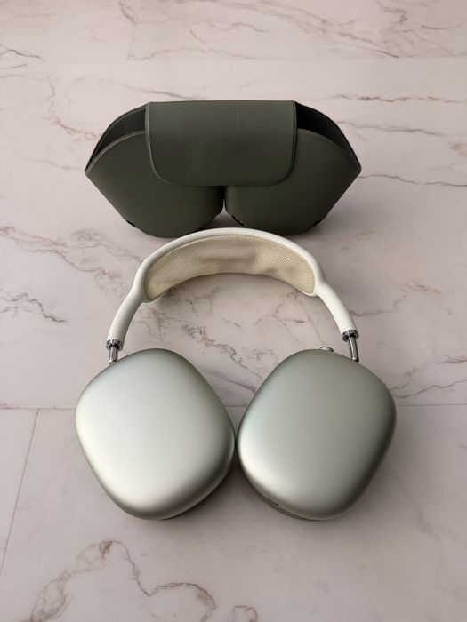 Airpods max.