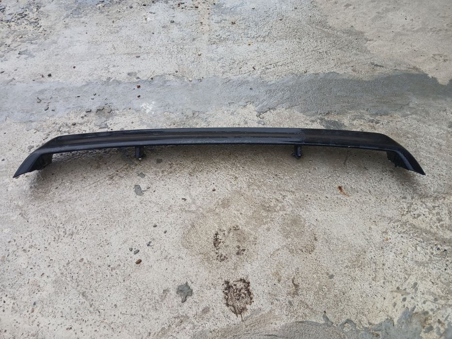 Audi 80 b4  Spoiler aluminiowy tylnej klapy  , Skórzana kierownica , telefon Nokia  + uchwyt  , kołpaki  halogen.