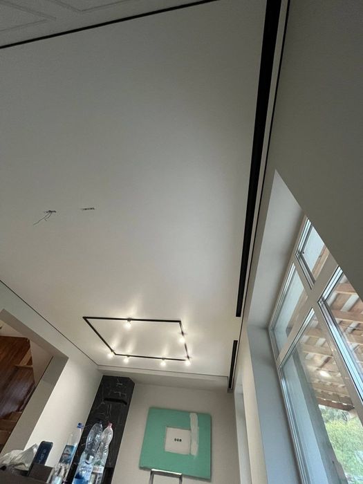 Натяжні Стелі /НовояворівськСтаричі / Шкло