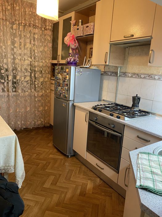 Продається 3 кімнатна квартира