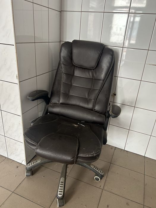 Fotel używany.