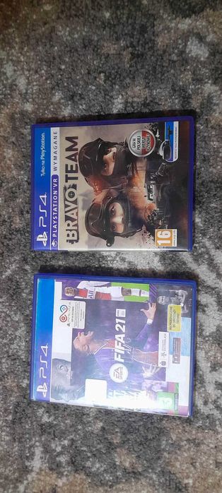 PS4 komplet 860GB , 2 Pady, VRy, kontrolery move, pistolet,okablowanie