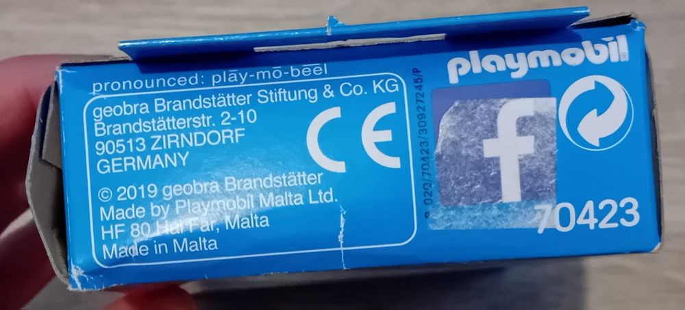 Playmobil - klocki figurka ruchoma, surferka z deską i delfinem/70423